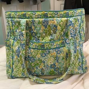Vera Bradley “get carried away” tote